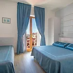 Hotel Sardi 3*
