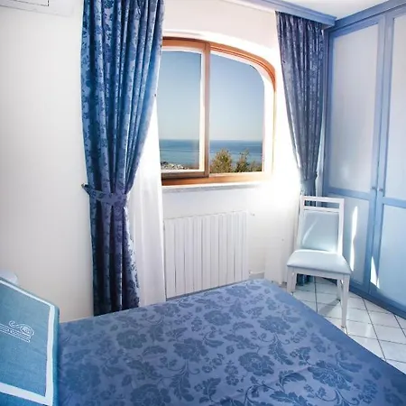 Sardi 3* Pomonte (Livorno)