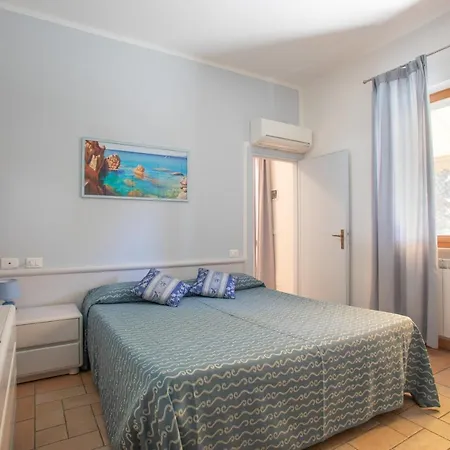 Sardi Hotel Pomonte