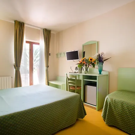 Hotel Sardi