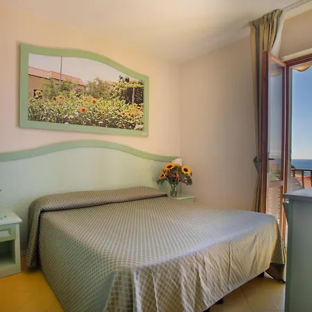 Sardi Hotel 3*