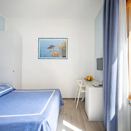 Sardi 3* Pomonte (Livorno)