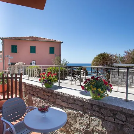 Sardi Hotel Pomonte