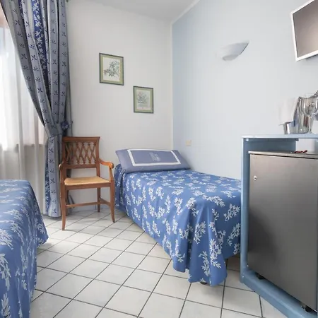 Sardi Ξενοδοχείο 3*