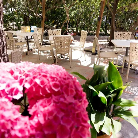 Hotel Sardi 3*
