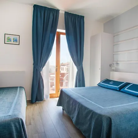 Hotel Sardi 3*