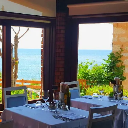 Sardi 3* Pomonte (Livorno)