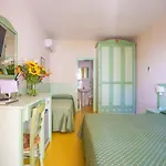 Hotel Sardi
